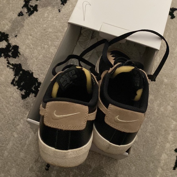 Nike by you sneakers womens 7m - Picture 8 of 8